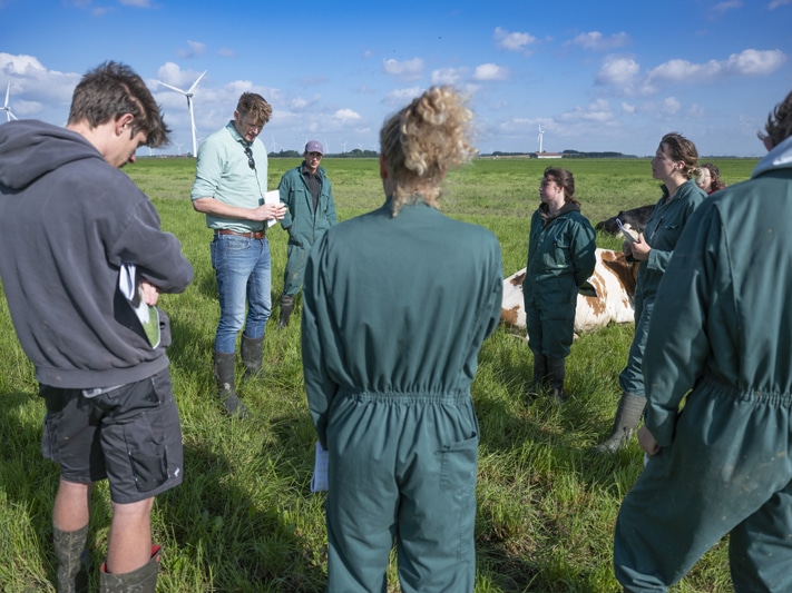 Aeres Weidestal - Opleidingen bedrijfsleider biodynamisch bedrijf en Vakbekwaam medewerker biodynamische landbouw aan Aeres Warmonderhof