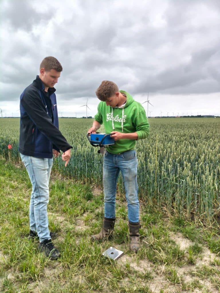 Praktijkleren bodemverdichting onderzoeken (2)